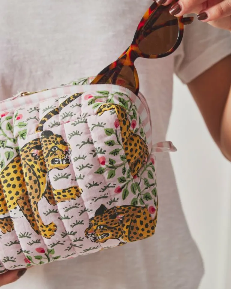 Pouches<Printfresh Bagheera - Quilted Pouch - Blush